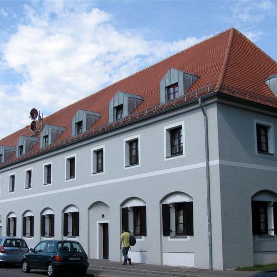 Mehrfamilienhaus