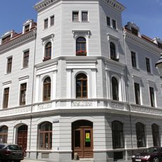 Wohnhaus in geschlossener Bebauung, Eckhaus Bäckerstraße 4 (Weberstraße 20)