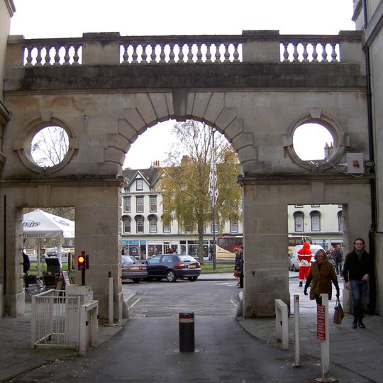Archway To Guildhall Car Park