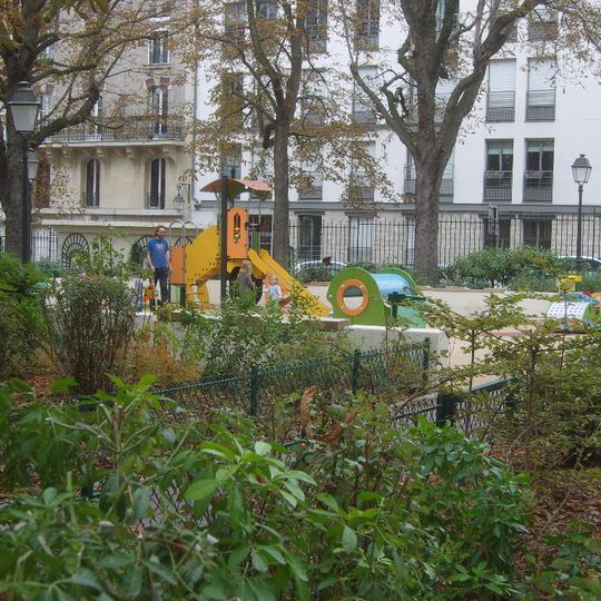 Square Henri-Rousselle
