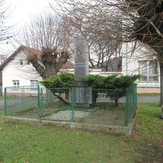 Pomník padlým v Polni