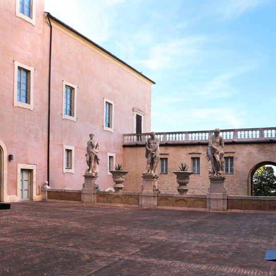 Cortile di Palazzo Buonaccorsi