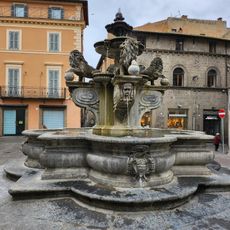 Fontana dei Leoni