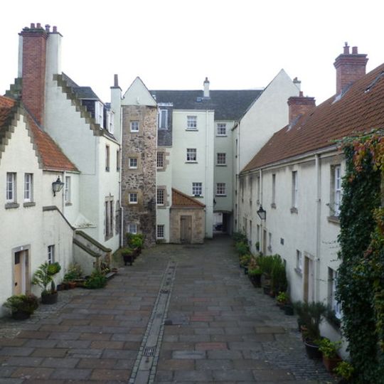 White Horse Close