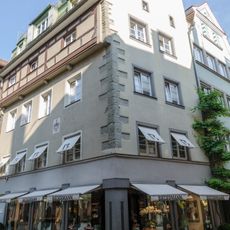 Wohn- und Geschäftshaus