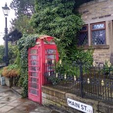 K6 Telephone Kiosk At Junction With Sun Street