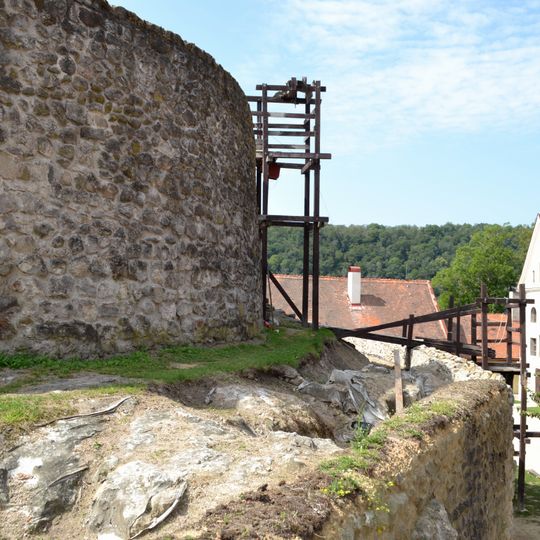 Hrad Modrý Kameň, múr parkanový