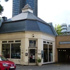 Berlin Rathaus Steglitz station