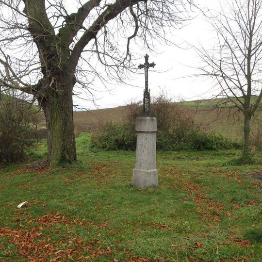 Kříž nad Vřeskovicemi