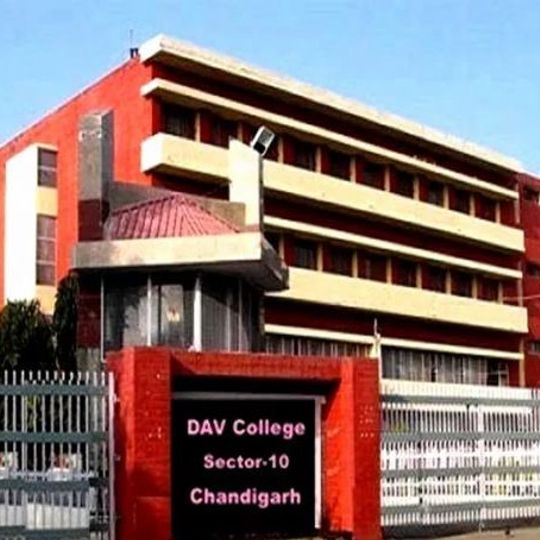 DAV College, Chandigarh