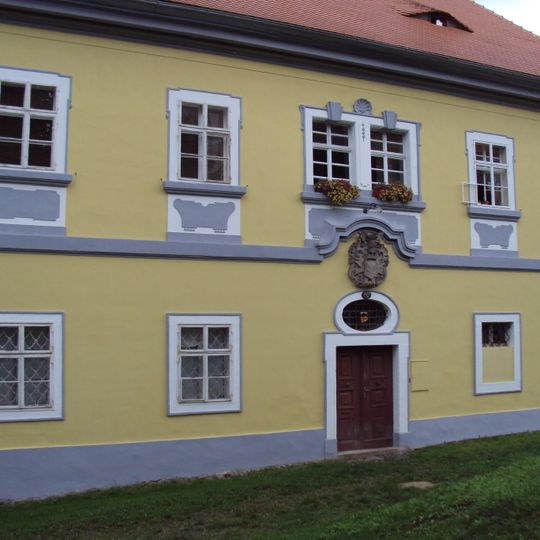 Areál libchavského kostela