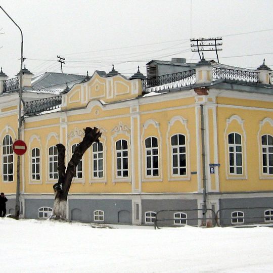 Здание женской гимназии, где размещался шадринский совет рабочих и крестьянских депутатов