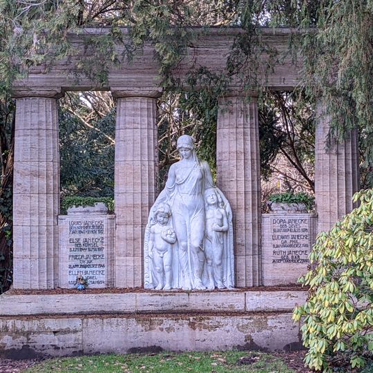 Gravestone for the Jänecke family