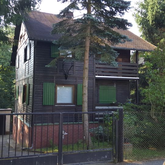 Wohnhaus Waldstraße 6