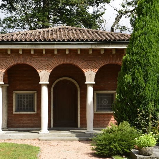 Oratorio e masseria e cimitero di S. Maurizio a Rovello