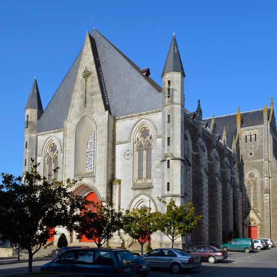 Église Sainte-Anne-et-Saint-Joachim de Guémené-Penfao
