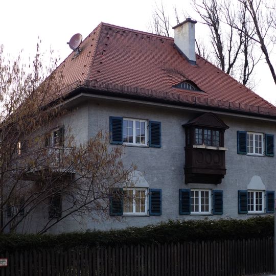 Pippinger Straße 35