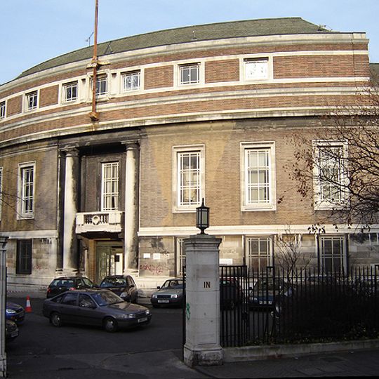 Stoke Newington Municipal Buildings And Surrounding Walls