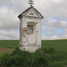 Kaplička v Radoticích severovýchodně od obce