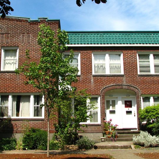 Thompson Court Apartments