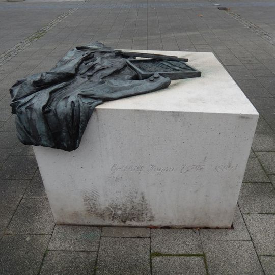 Gotthilf-Hagen-Denkmal