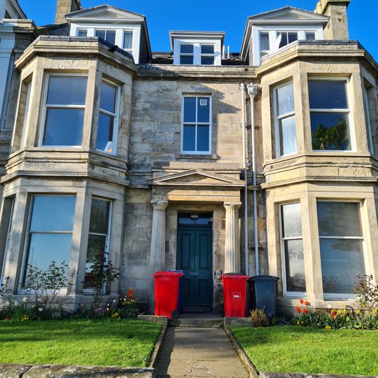 5, 5A Gillespie Terrace, The Scores, St Andrews