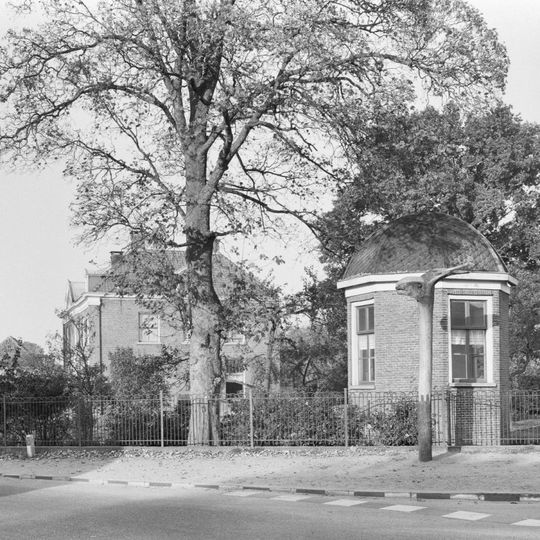 Nederlands hervormde kerk: pastorie: tuinkoepel