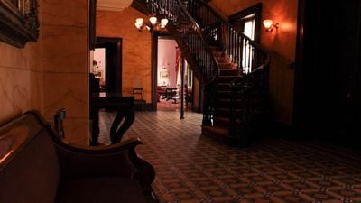 Interior 0