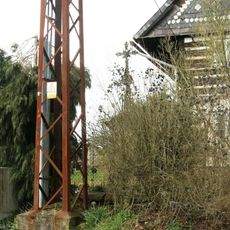 Kříž v zahradě domu 89 v Božíkově