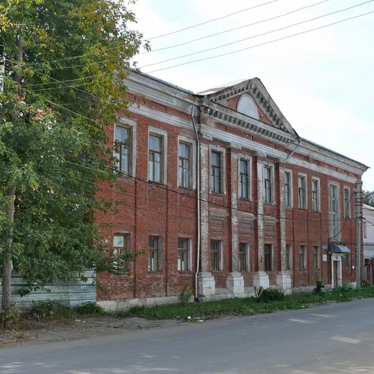 Finishing School, Tula