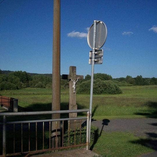 Kříž u Nových Mitrovic