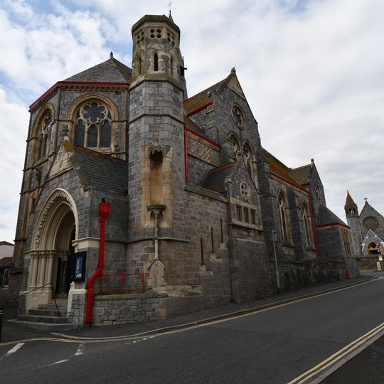 United Reform Church And Attached Wall