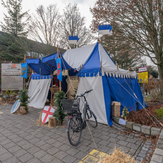 Mittelalterlicher Adventsmarkt am Lernhof 2022