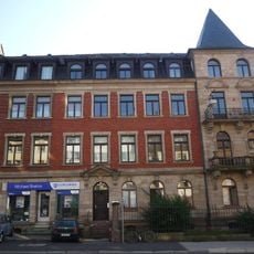 Wohn- und Geschäftshaus