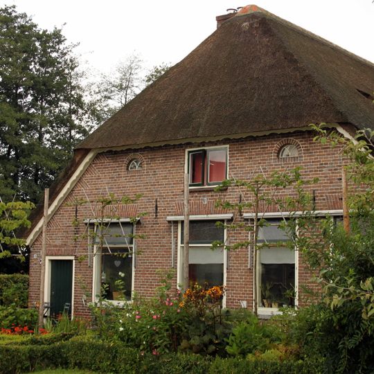 Kleine Mheenweg 10, Hierden