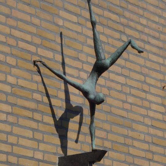 Turnster in handstand