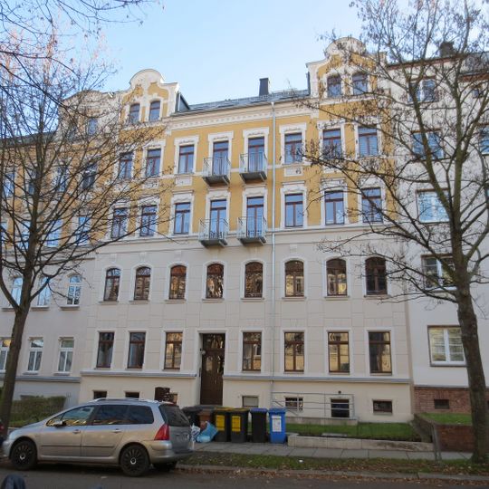 Mietshaus in geschlossener Bebauung mit Vorgarten Franz-Mehring-Straße 50