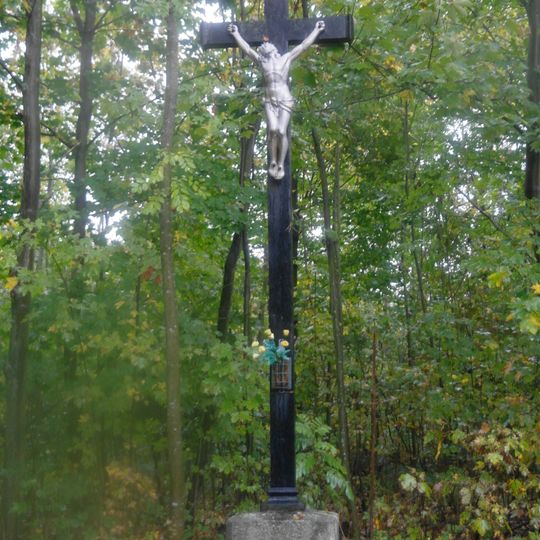 Kříž u křižovatky nedaleko Soběkur