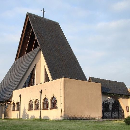 Kościół Najświętszej Maryi Panny Wspomożenia Wiernych w Łowoszowie