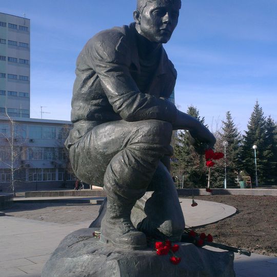 E‘lon qilinmagan urushlarda vafot etgan samaraliklar yodgorligi