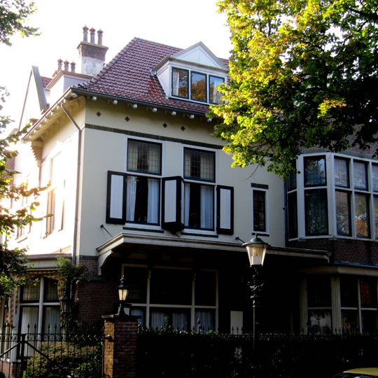 Parkweg 16, The Hague