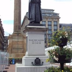 Statue of William Ewart Gladstone