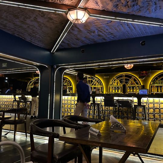 Station Bar