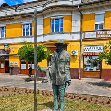 Statue