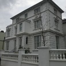 2, Acacia Road Nw8