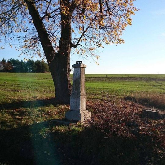 Kříž jihovýchodně od Žerovic