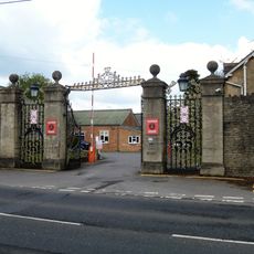 Gatepiers And Side Gates To Leighton House