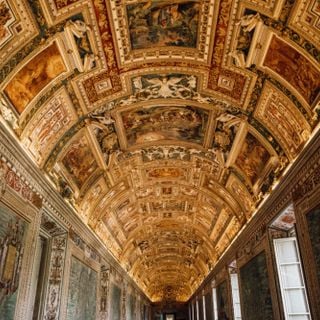 Paintings Gallery of the Vatican Museums