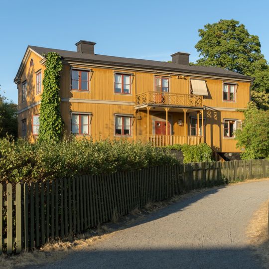 Yellow house, Skansen
