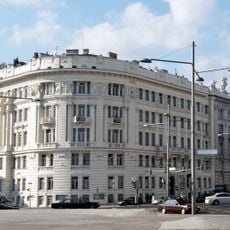 Wohn- und Geschäftshaus Schwarzenbergplatz 13
